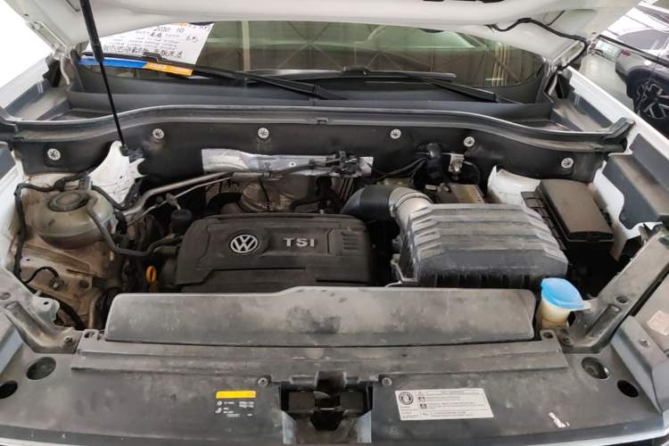 Used Volkswagen Teramont 2020 Revised Version 380TSI Four-Wheel Drive Luxury Edition Engine Bay