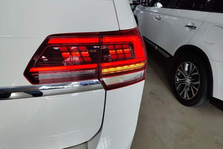 Used Volkswagen Teramont 2020 Revised Version 380TSI Four-Wheel Drive Luxury Edition Exterior 3