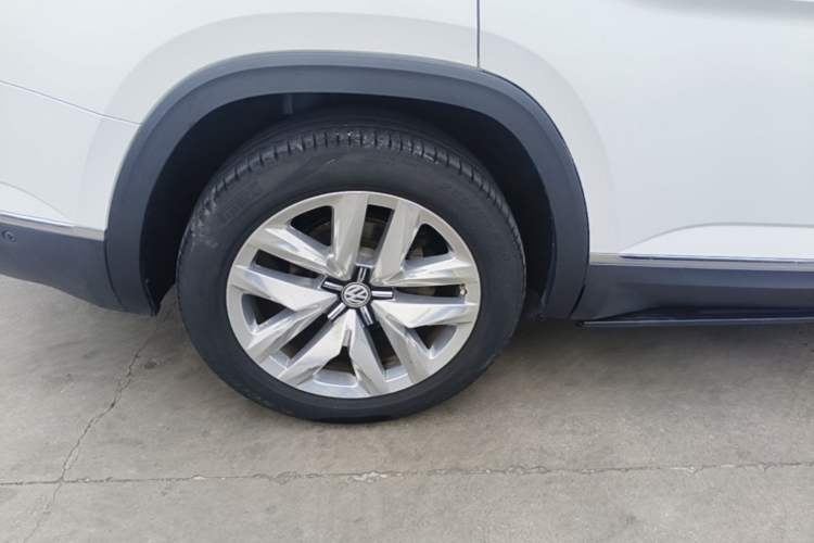 Used Volkswagen Teramont 2020 Revised Version 530 V6 Four-Wheel Drive Flagship Edition Exterior 5