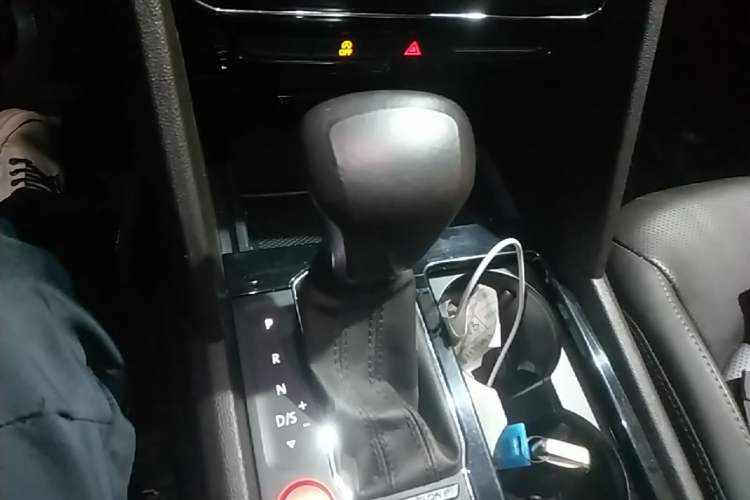 Used Volkswagen Teramont 2020 380TSI Four-Wheel Drive Luxury Version China VI Standard Gear Lever