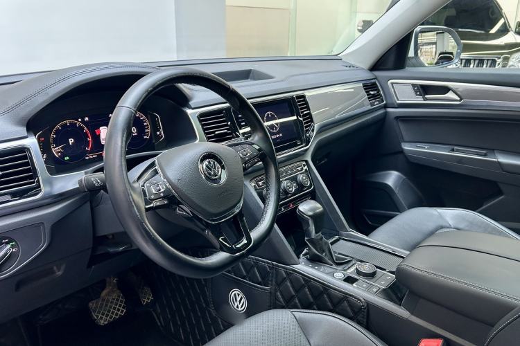 Used Volkswagen Teramont 2020 380TSI Four-Wheel Drive Luxury Version China VI Standard Interior 1