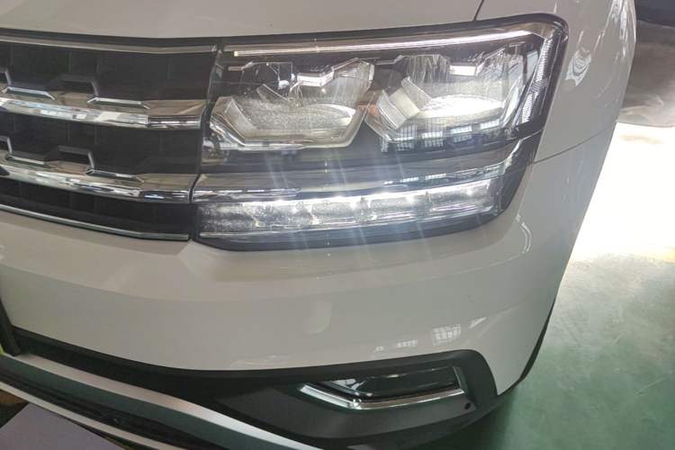 Used Volkswagen Teramont 2020 Revised Version 380TSI Four-Wheel Drive Luxury Edition Left Front Headlight