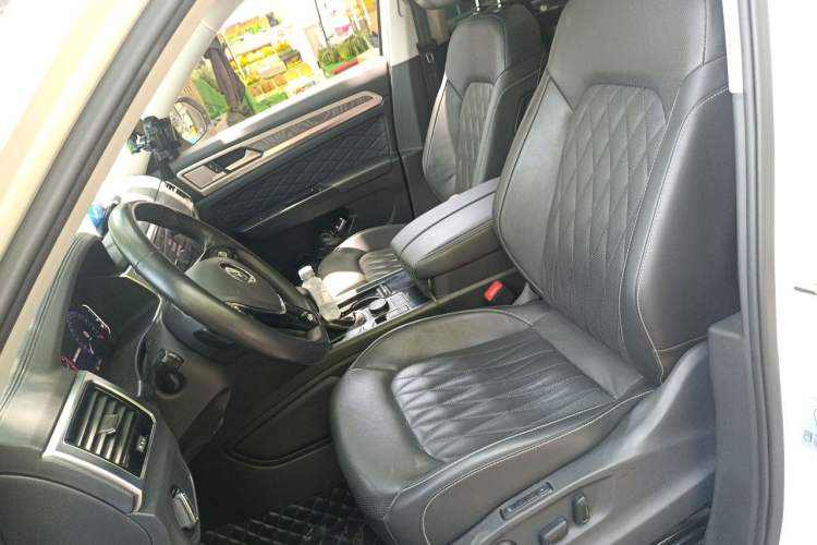 Used Volkswagen Teramont 2020 Revised Version 530 V6 Four-Wheel Drive Flagship Edition Left Front Seat
