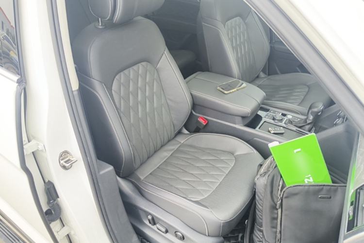 Used Volkswagen Teramont 2020 Revised Version 530 V6 Four-Wheel Drive Flagship Edition Right Front Seat