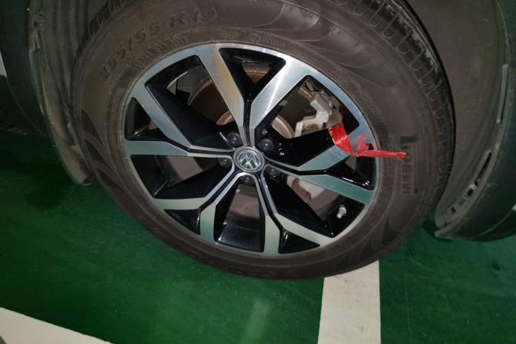 Used Volkswagen Teramont 2020 380TSI Four-Wheel Drive Luxury Version China VI Standard Right Front Wheel Hub
