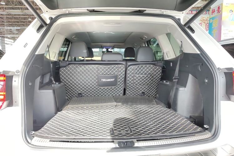 Used Volkswagen Teramont 2020 Revised Version 380TSI Four-Wheel Drive Luxury Edition Trunk