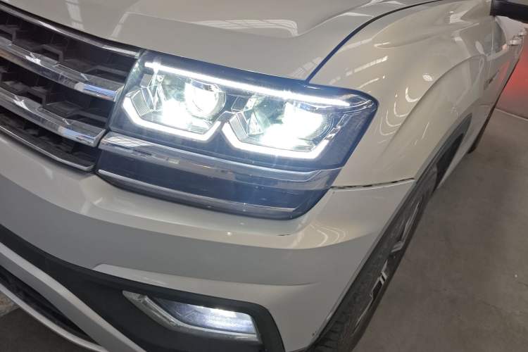 Used Volkswagen Teramont 2020 380TSI Four-Wheel Drive Luxury Version China VI Standard Left Front Headlight