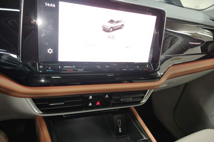Used Volkswagen Teramont 2021 380TSI Four-Wheel Drive Prestige Luxury Edition Audio And AC Panel