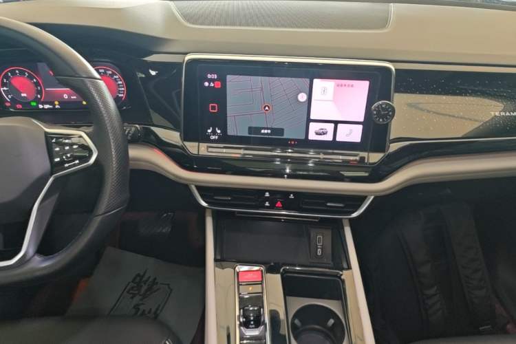 Used Volkswagen Teramont 2021 530 V6 Four-Wheel Drive Prestige Luxury Edition Audio And AC Panel