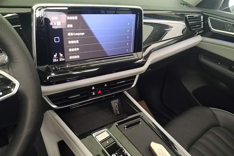 Used Volkswagen Teramont 2021 380TSI Four-Wheel Drive Luxury Edition Audio And AC Panel