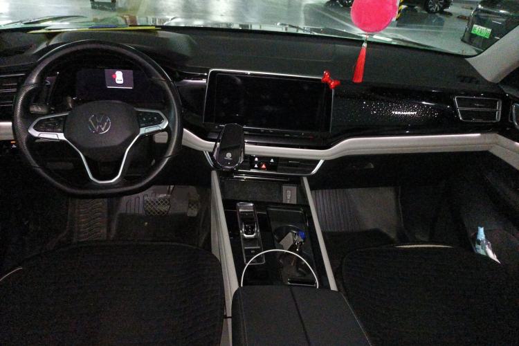 Used Volkswagen Teramont 2021 330TSI Two-Wheel-Drive Prestige Luxury Edition Center Console