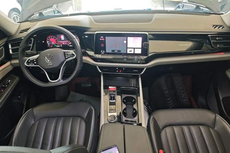 Used Volkswagen Teramont 2021 530 V6 Four-Wheel Drive Prestige Luxury Edition Center Console
