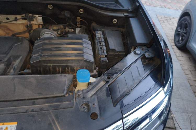 Used Volkswagen Teramont 2021 380TSI Four-Wheel Drive Luxury Edition Engine Bay Left