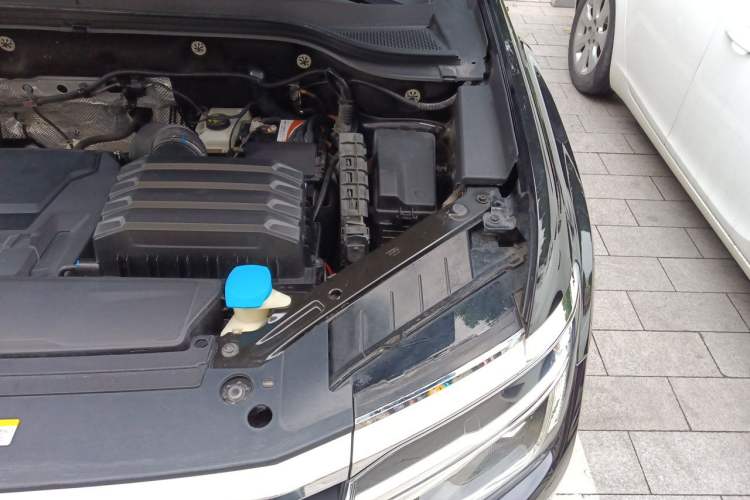 Used Volkswagen Teramont 2021 380TSI Four-Wheel Drive Prestige Luxury Edition Engine Bay Left