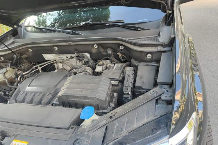 Used Volkswagen Teramont 2021 330TSI Two-Wheel-Drive Prestige Luxury Edition Engine Bay Left