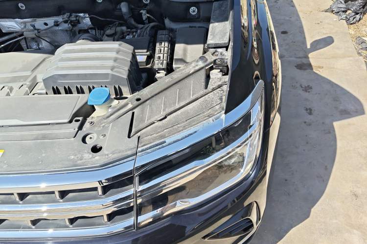 Used Volkswagen Teramont 2021 380TSI Four-Wheel Drive Prestige Luxury Edition Engine Bay Left