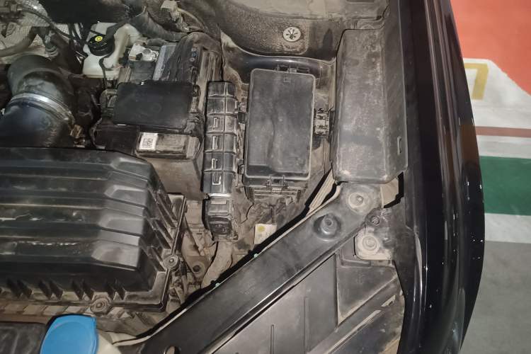 Used Volkswagen Teramont 2021 380TSI Four-Wheel Drive Prestige Luxury Edition Engine Bay Left