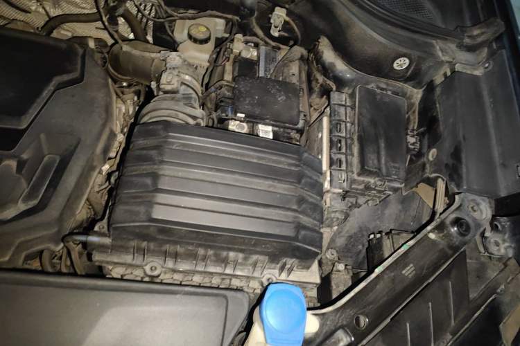 Used Volkswagen Teramont 2021 330TSI Two-Wheel-Drive Prestige Luxury Edition Engine Bay Left