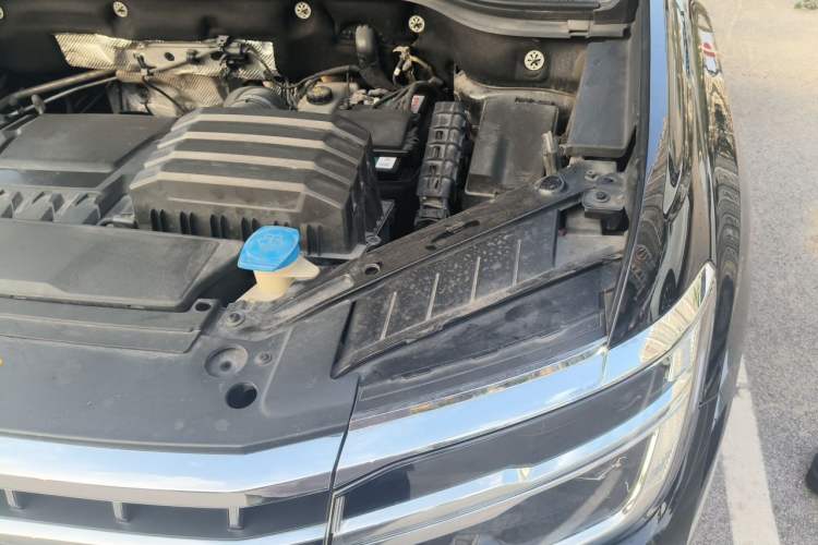 Used Volkswagen Teramont 2021 380TSI Four-Wheel Drive Prestige Luxury Edition Engine Bay Left