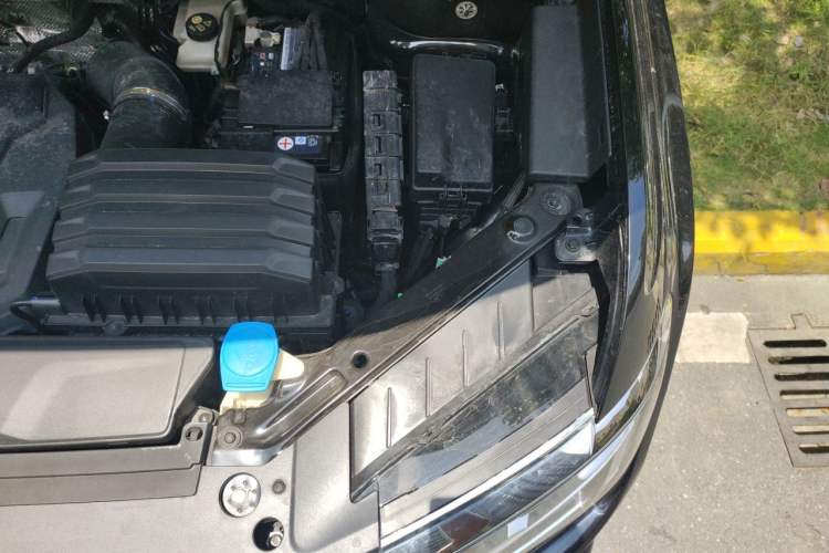Used Volkswagen Teramont 2021 380TSI Four-Wheel Drive Luxury Edition Engine Bay Left
