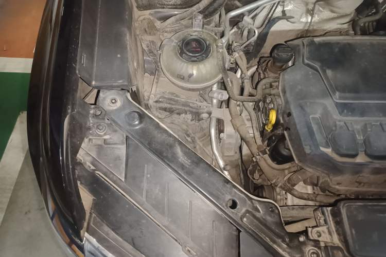 Used Volkswagen Teramont 2021 380TSI Four-Wheel Drive Prestige Luxury Edition Engine Bay Right