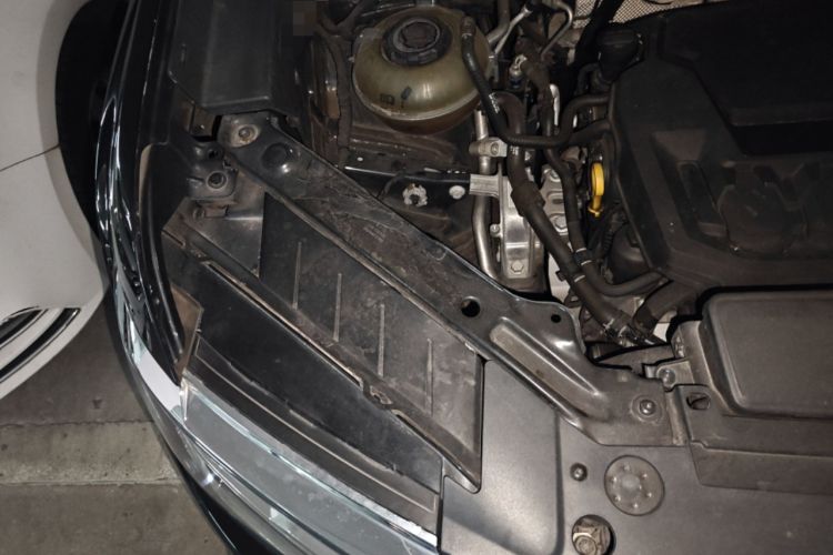 Used Volkswagen Teramont 2021 380TSI Four-Wheel Drive Luxury Edition Engine Bay Right