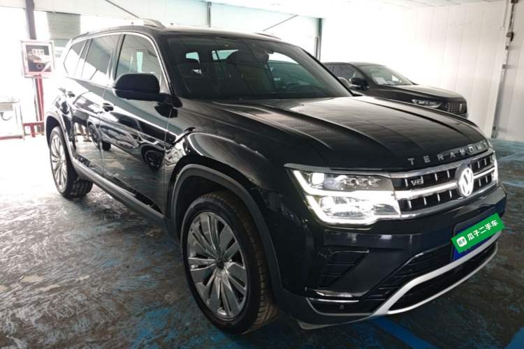 Used Volkswagen Teramont 2021 530 V6 All-Wheel Drive Prestige Flagship Edition Front Right 45 Deg