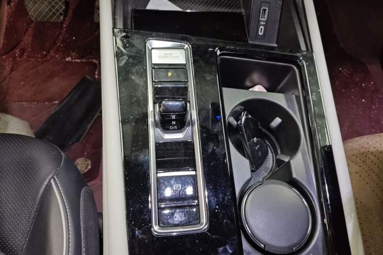 Used Volkswagen Teramont 2021 330TSI Two-Wheel-Drive Prestige Luxury Edition Gear Lever