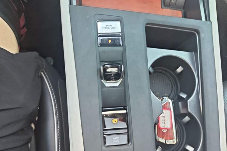Used Volkswagen Teramont 2021 330TSI Two-Wheel-Drive Prestige Luxury Edition Gear Lever