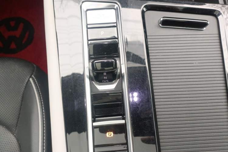 Used Volkswagen Teramont 2021 380TSI Four-Wheel Drive Prestige Luxury Edition Gear Lever