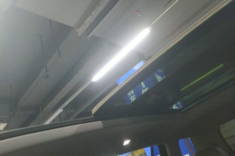 Used Volkswagen Teramont 2021 330TSI Two-Wheel-Drive Prestige Luxury Edition Headliner