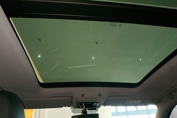 Used Volkswagen Teramont 2021 330TSI Two-Wheel-Drive Prestige Luxury Edition Headliner