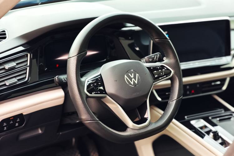 Used Volkswagen Teramont 2021 380TSI Four-Wheel Drive Prestige Luxury Edition Interior 2