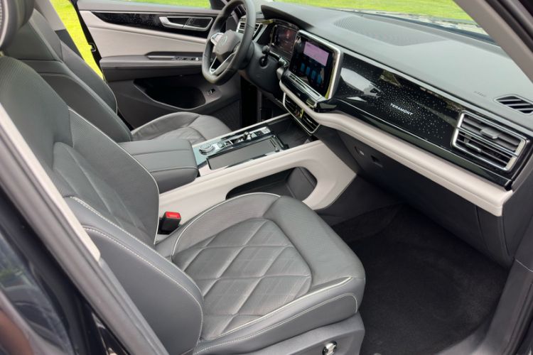 Used Volkswagen Teramont 2021 380TSI Four-Wheel Drive Prestige Flagship Edition Interior 9