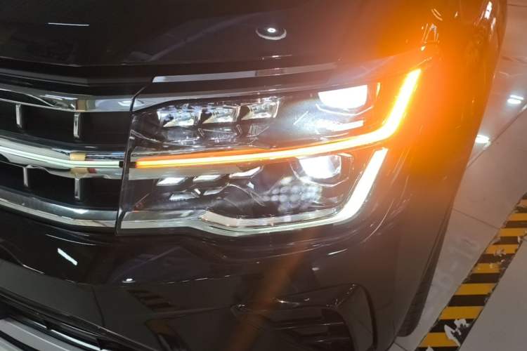 Used Volkswagen Teramont 2021 380TSI Four-Wheel Drive Prestige Flagship Edition Left Front Headlight