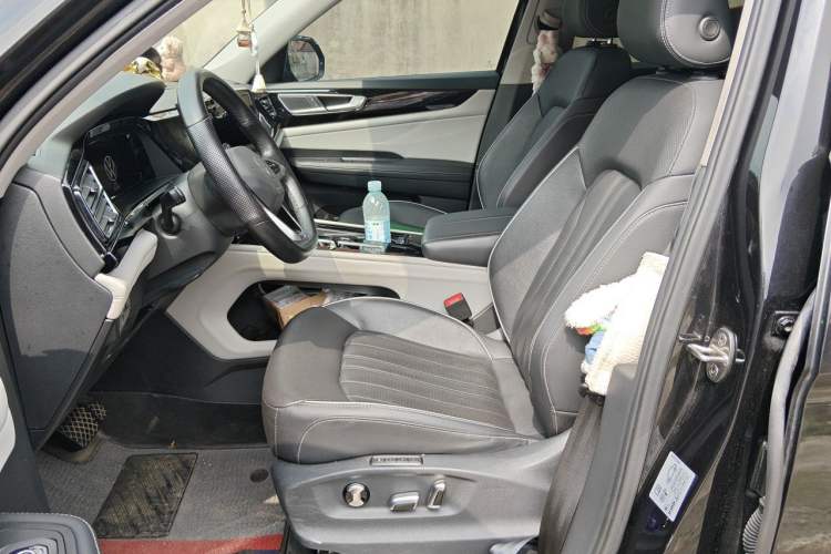 Used Volkswagen Teramont 2021 330TSI Two-Wheel-Drive Prestige Luxury Edition Left Front Seat