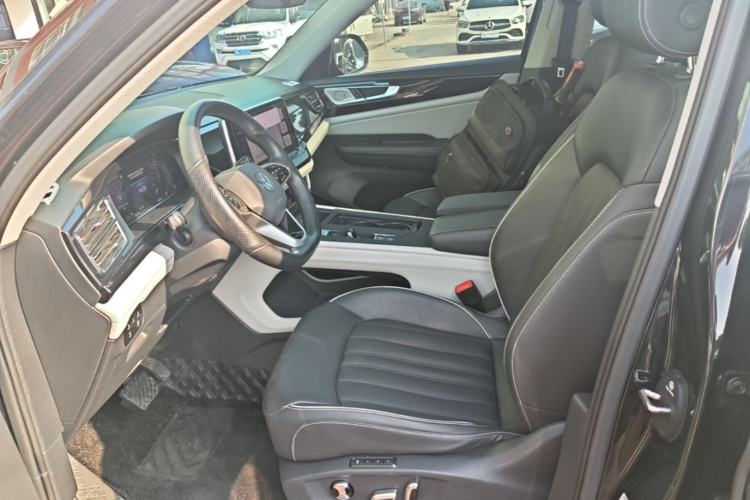 Used Volkswagen Teramont 2021 330TSI Two-Wheel-Drive Prestige Luxury Edition Left Front Seat