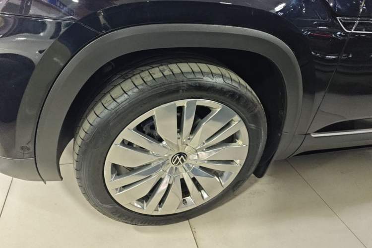 Used Volkswagen Teramont 2021 380TSI Four-Wheel Drive Prestige Flagship Edition Left Front Wheel Hub