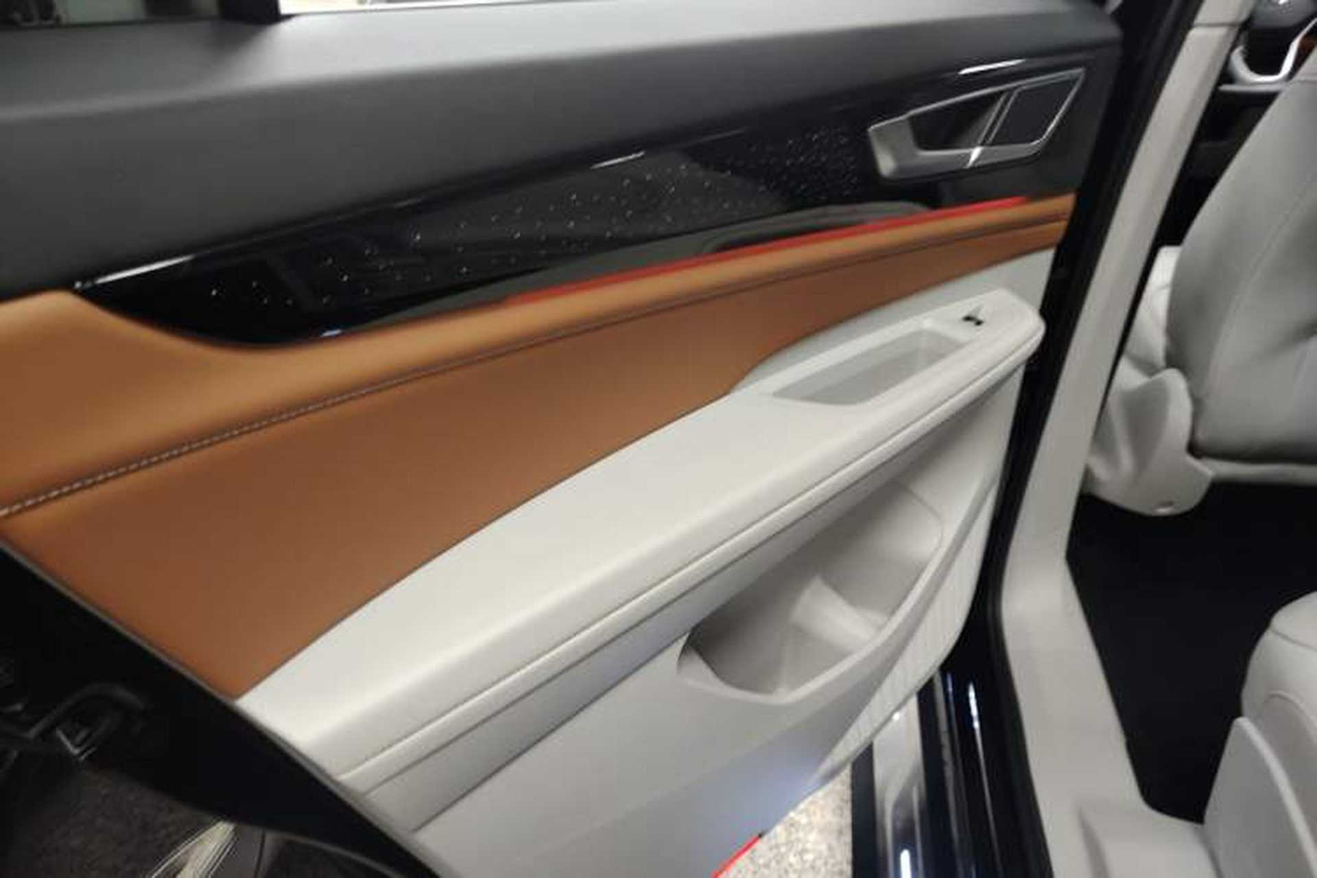 Used Volkswagen Teramont 2021 380TSI Four-Wheel Drive Prestige Luxury Edition Left Rear Door Interior