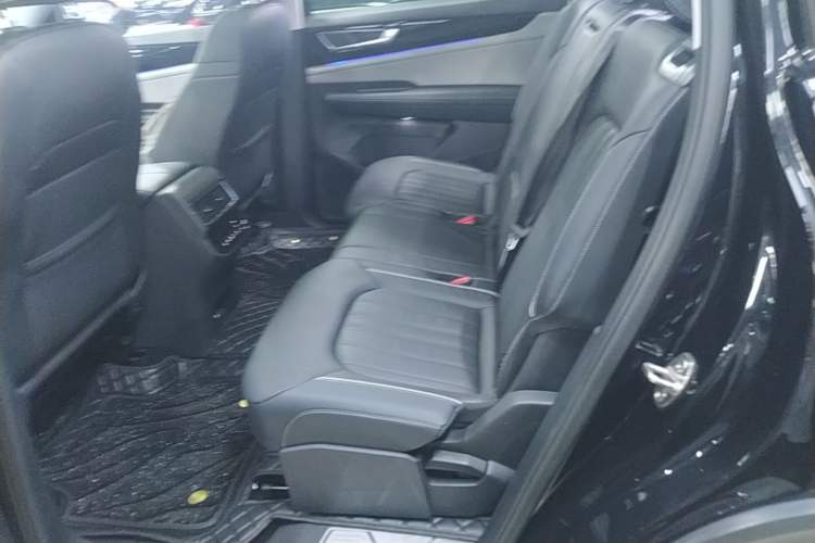 Used Volkswagen Teramont 2021 330TSI Two-Wheel-Drive Prestige Luxury Edition Left Rear Seat