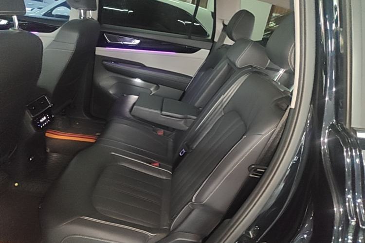 Used Volkswagen Teramont 2021 330TSI Two-Wheel-Drive Prestige Luxury Edition Left Rear Seat