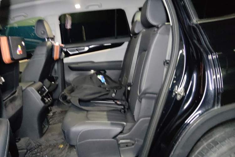 Used Volkswagen Teramont 2021 380TSI Four-Wheel Drive Prestige Luxury Edition Left Rear Seat