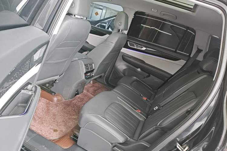 Used Volkswagen Teramont 2021 380TSI Four-Wheel Drive Prestige Luxury Edition Left Rear Seat
