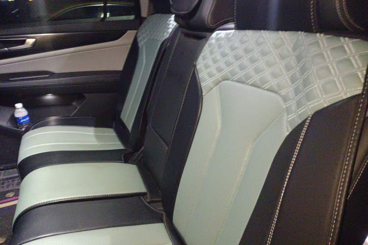 Used Volkswagen Teramont 2021 380TSI Four-Wheel Drive Luxury Edition Left Rear Seat