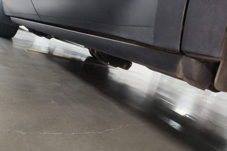 Used Volkswagen Teramont 2021 380TSI Four-Wheel Drive Prestige Flagship Edition Left Side Sill
