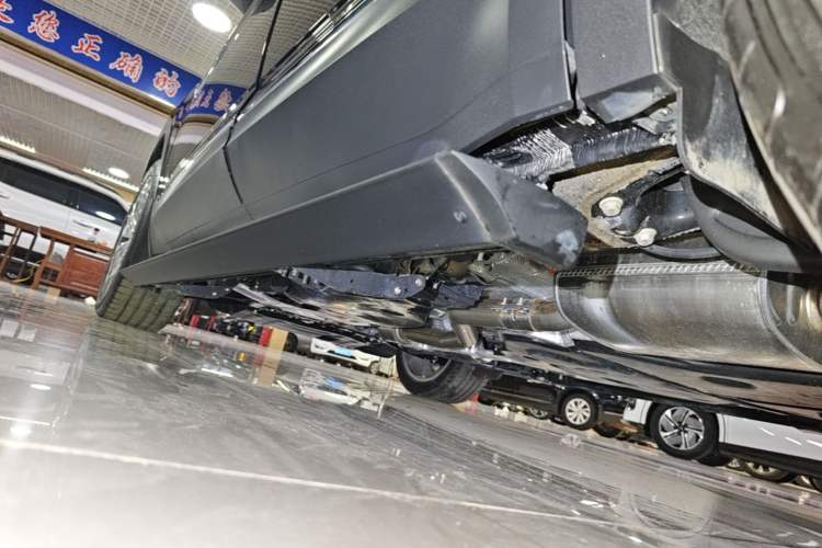 Used Volkswagen Teramont 2021 380TSI Four-Wheel Drive Prestige Flagship Edition Left Side Sill