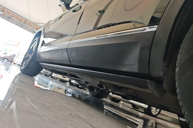 Used Volkswagen Teramont 2021 530 V6 Four-Wheel Drive Prestige Luxury Edition Left Side Sill