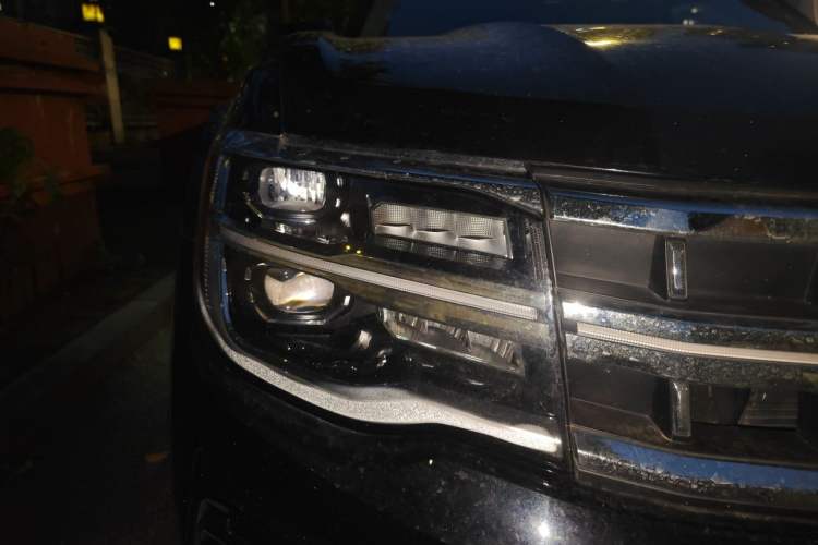 Used Volkswagen Teramont 2021 380TSI Four-Wheel Drive Prestige Luxury Edition Right Front Headlight