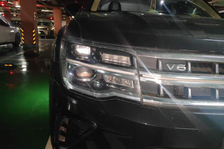Used Volkswagen Teramont 2021 530 V6 Four-Wheel Drive Prestige Luxury Edition Right Front Headlight