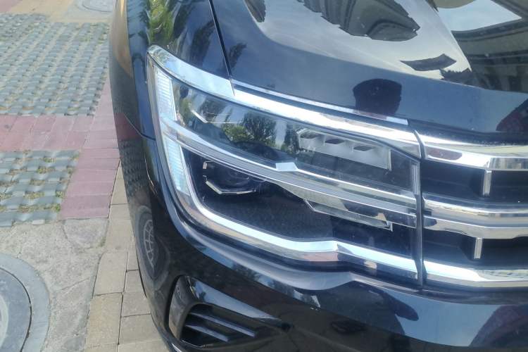 Used Volkswagen Teramont 2021 380TSI Four-Wheel Drive Prestige Luxury Edition Right Front Headlight